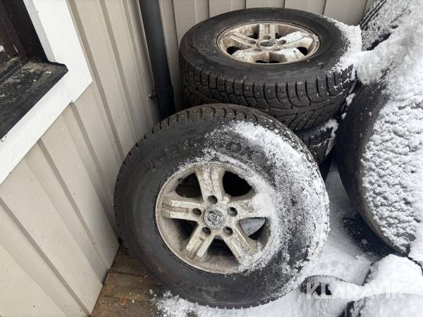 Vinterhjul Kia Sorento 275/70-16