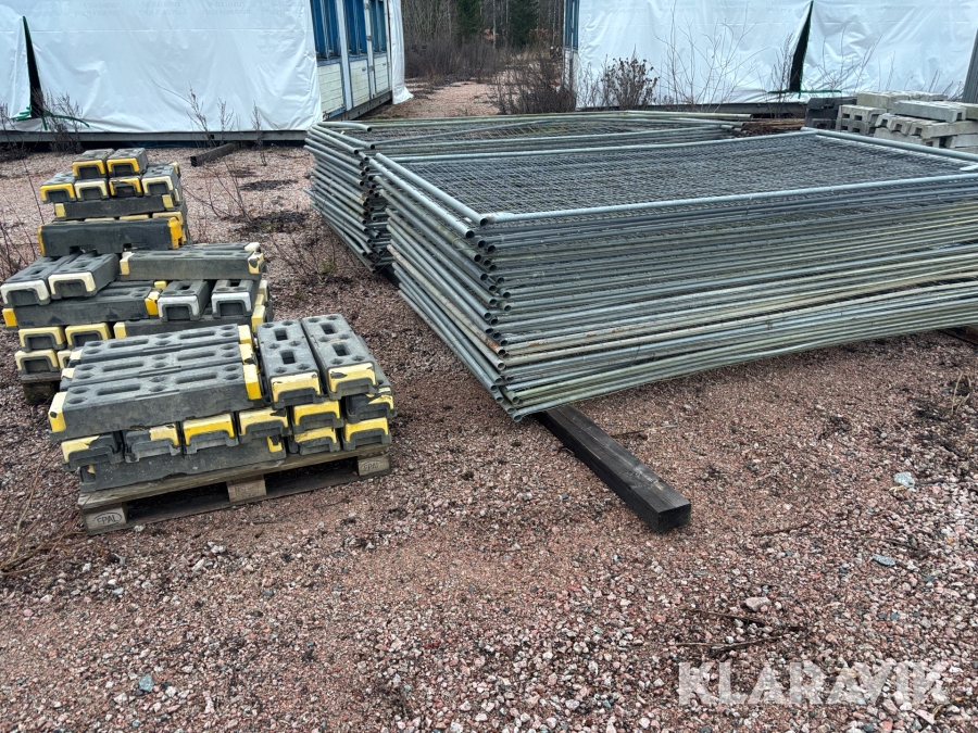 Byggstaket BGfix två paket med fötter