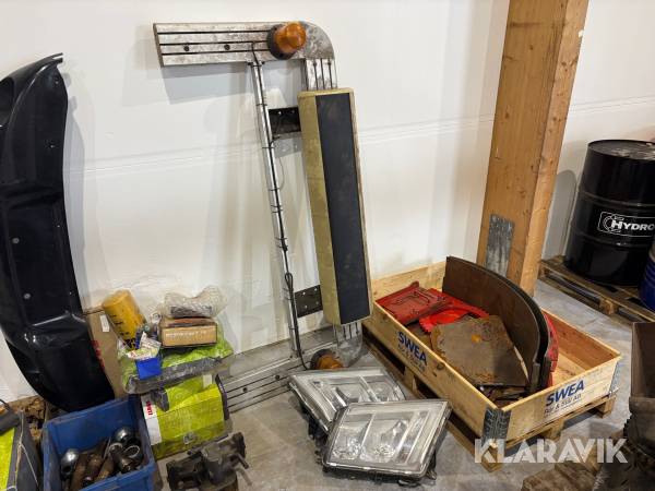 Strålkastare & takbåge till Volvo FH