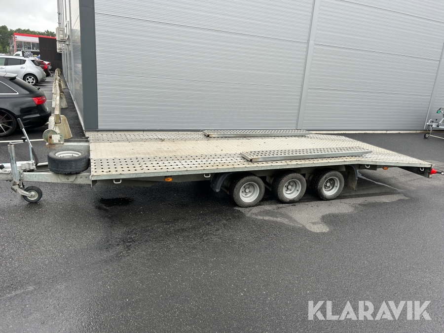 Maskinsläp / biltransport Niewiadow Jupiter 521 3-axlad boggie