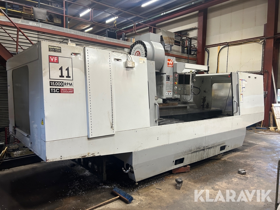 Fleroprationsfräs Haas VF11