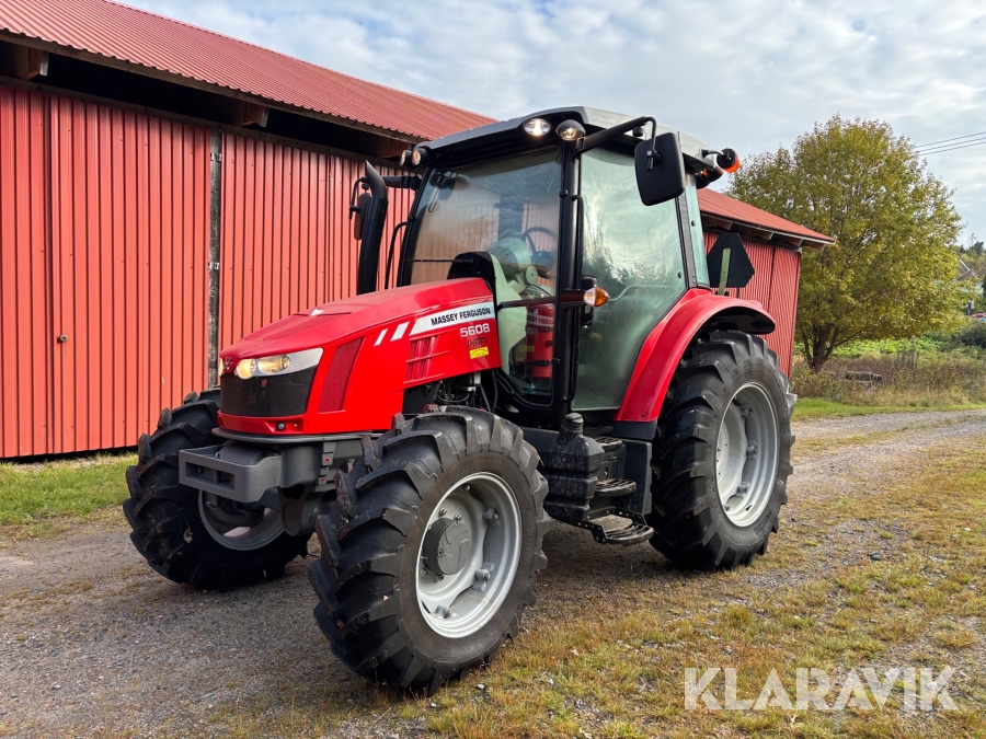Traktor Massey Ferguson 5608 Dyna-4 114h Fyrhjulsdriven 