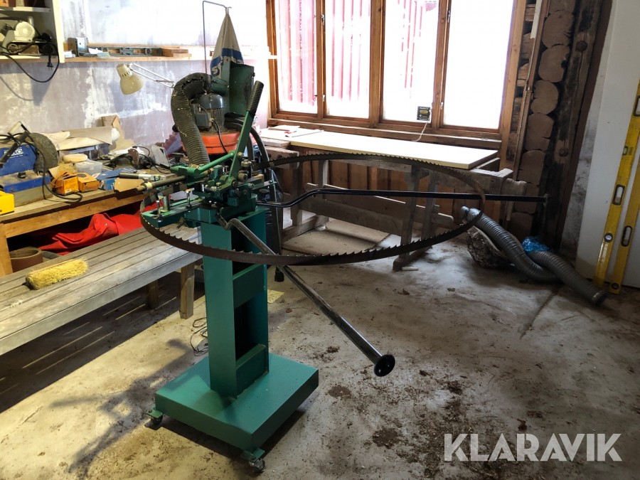 Skränkmaskin för bandsågblad