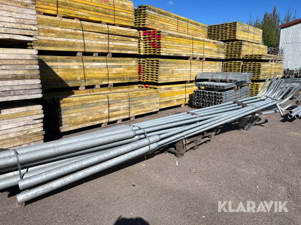 Lyktstolpar med fundament