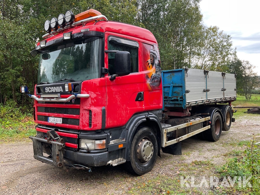 Lastbil plogutrustad Scania R124GB 6X2