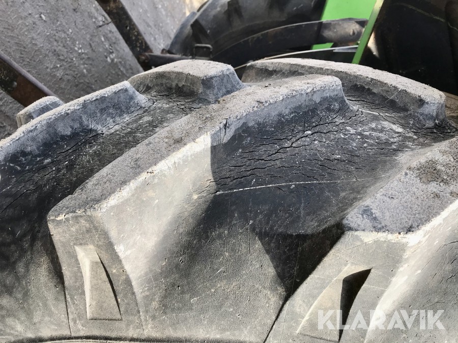 Traktor Deutz DX 110 med lastare