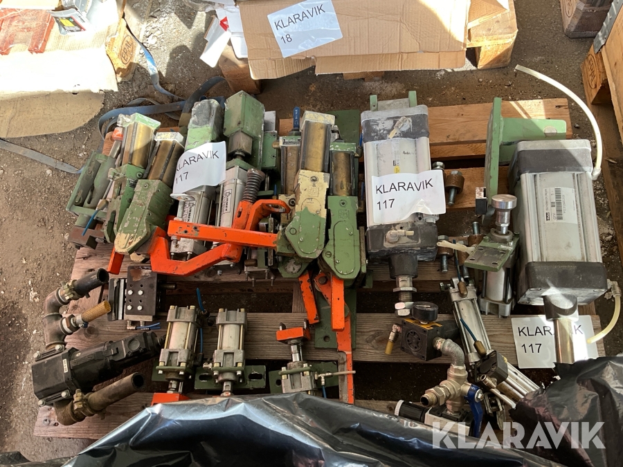 Diverse olika pneumatiska cylindrar ca 15 st