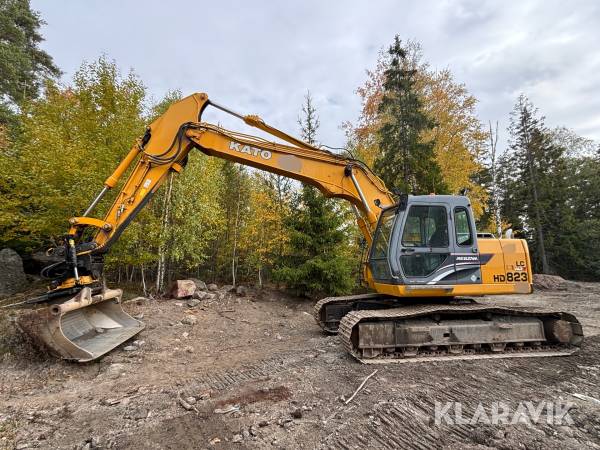 Grävmaskin Kato HD 823 LC mrv med tiltrotator och skopa