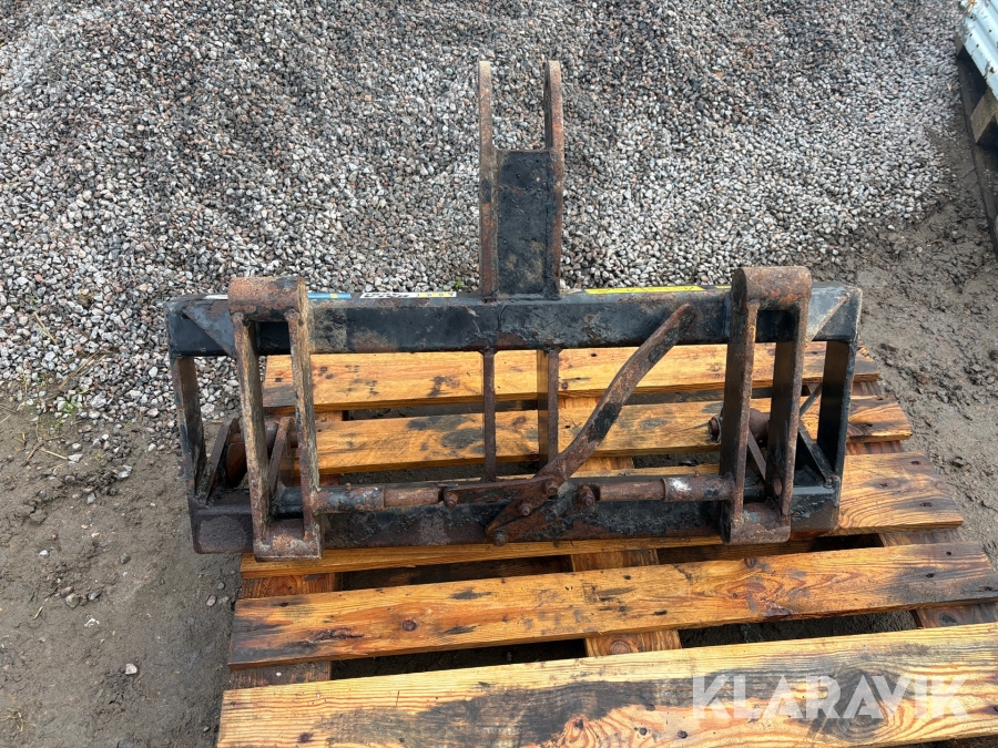 Redskapsfäste Trima för 3-punkts fäste Bala Agri