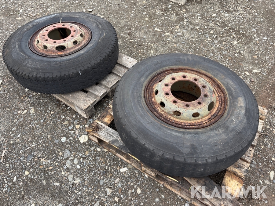 Däck Michelin 12.00-20 2st