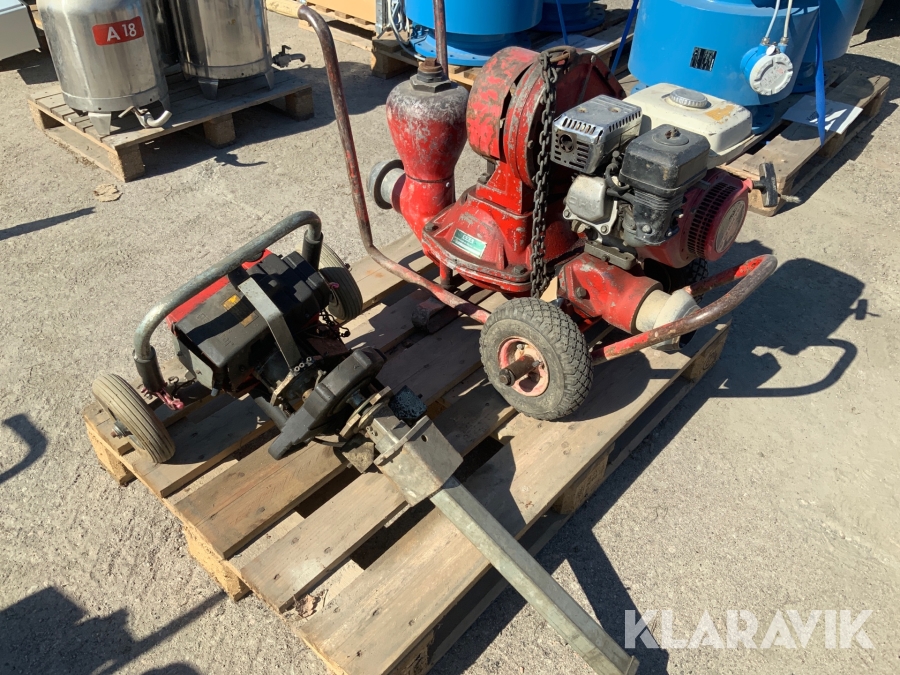 Vattenpump och ventildragare