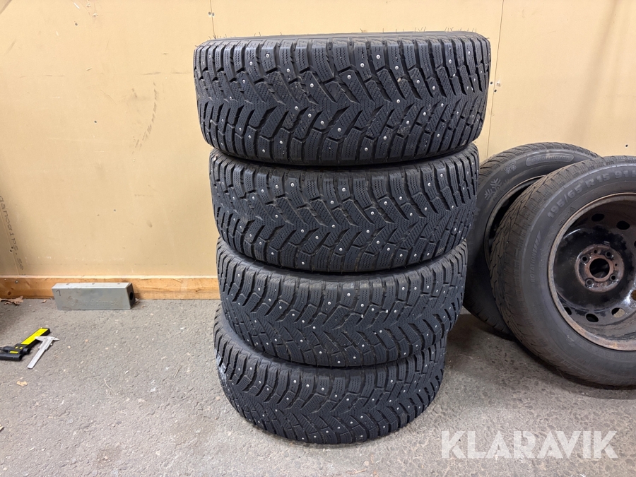 Dubbdäck på fälg 4st Toyo Observe ice-freezer