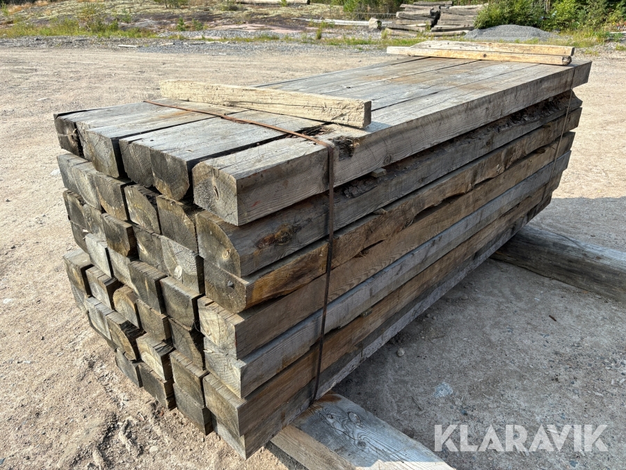 Slipers av furu 42 st 16 x 12 cm