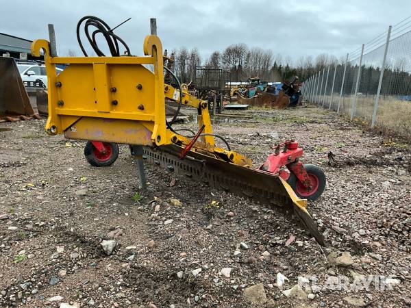 Strängspridare Mähler & Söner Grusspridare