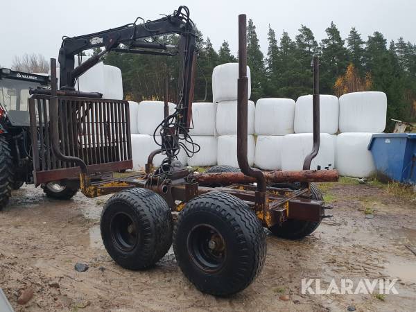 Huggarvagn med kran FMV Moheda