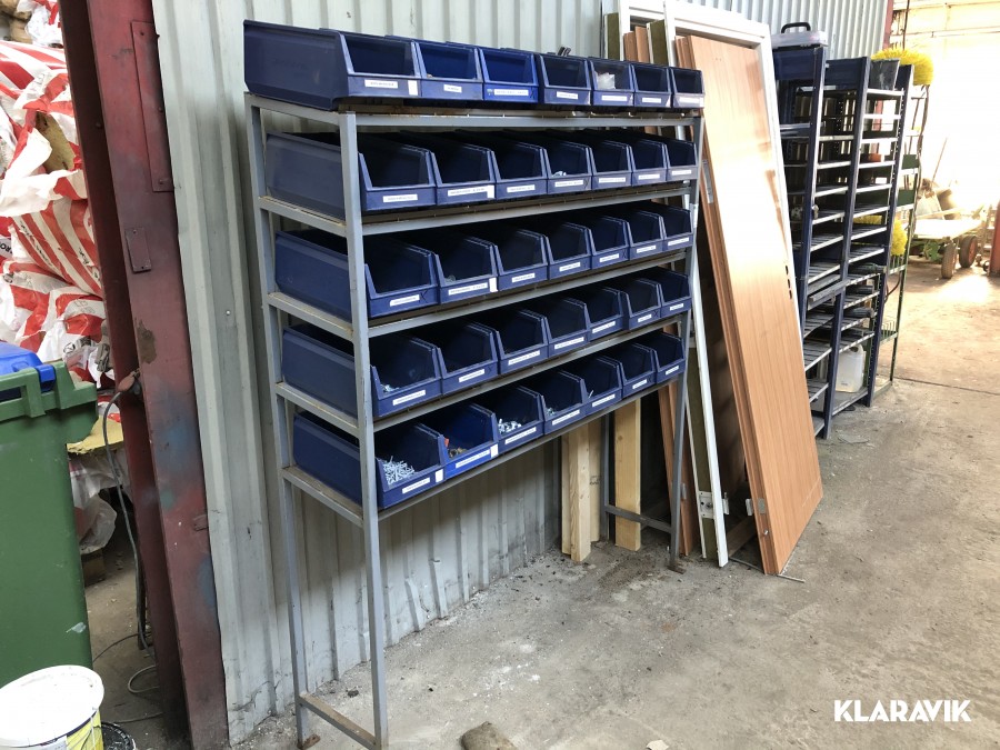 Verkstadshylla inklusive 35st sortimentslådor