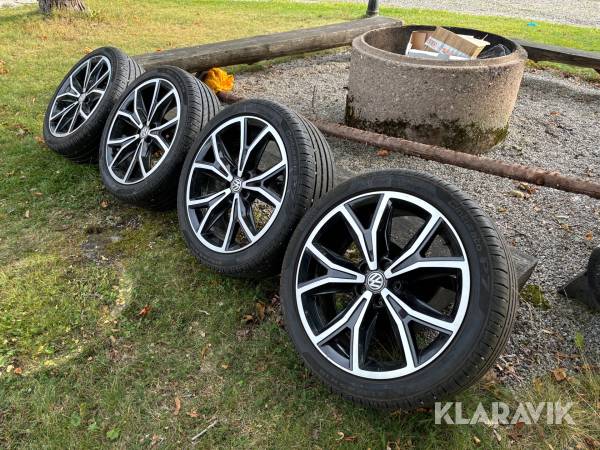 Sommardäck med fälg VW 215/45R18 4 st