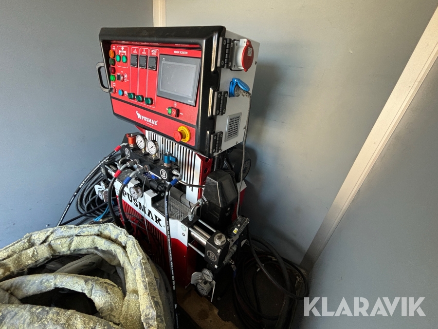 Isoleringsmaskin i kåpsläp Pusmak KPX20