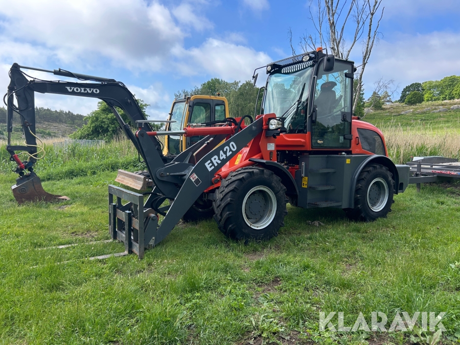Hjullastare Everun ER 420 med skopa, gafflar och Euro 5 motor