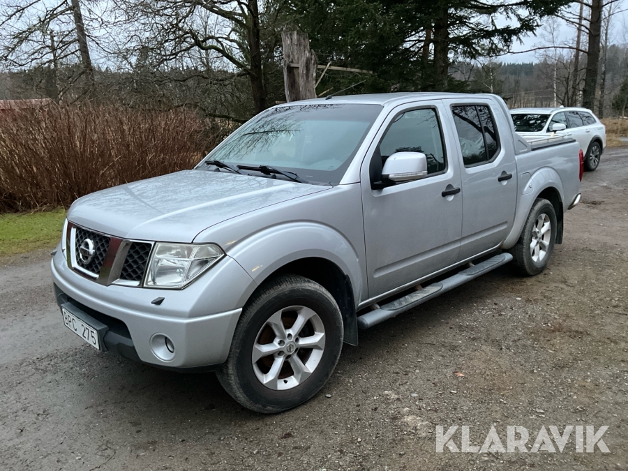 A-Traktor Nissan Navara 2.5dCi