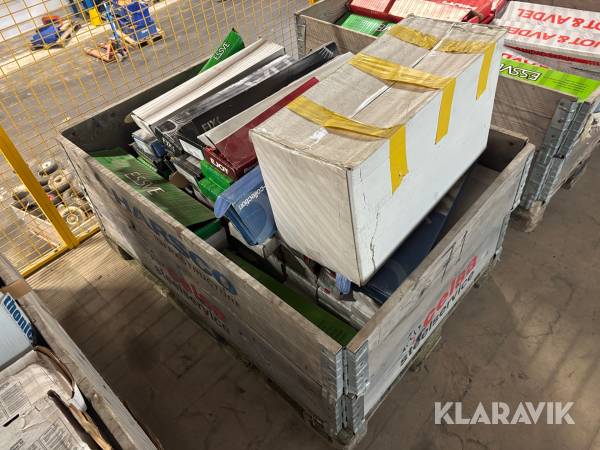 Diverse bandad skruv