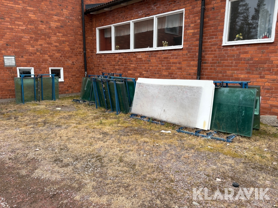 Glas till hockeysarg inkl delar av upphängning