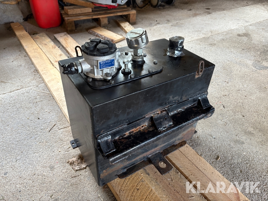 Hydraultank med tillbehör