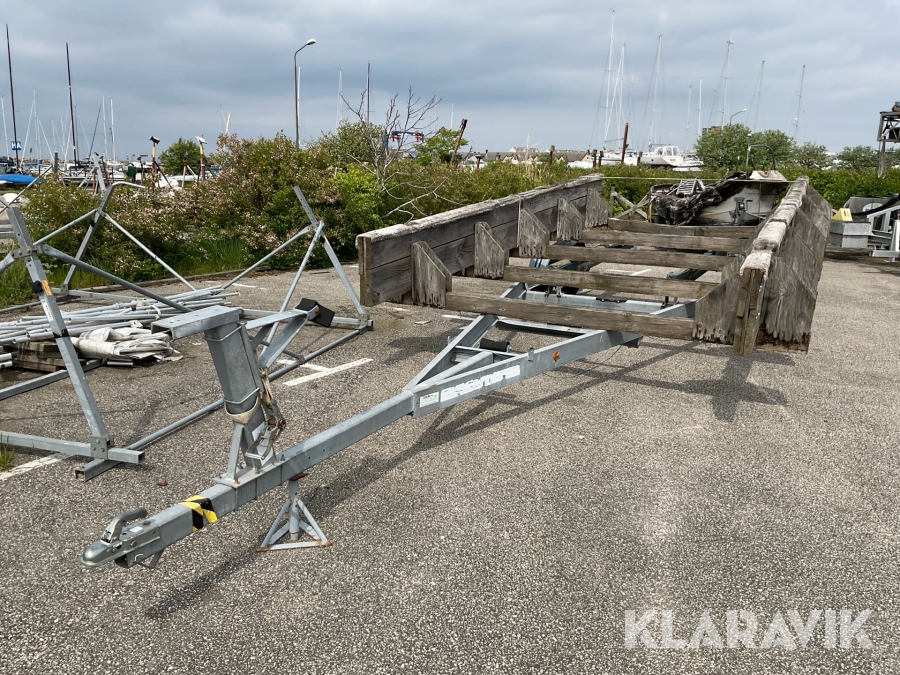 Trailer med vagga Arrow trailers ST 2860