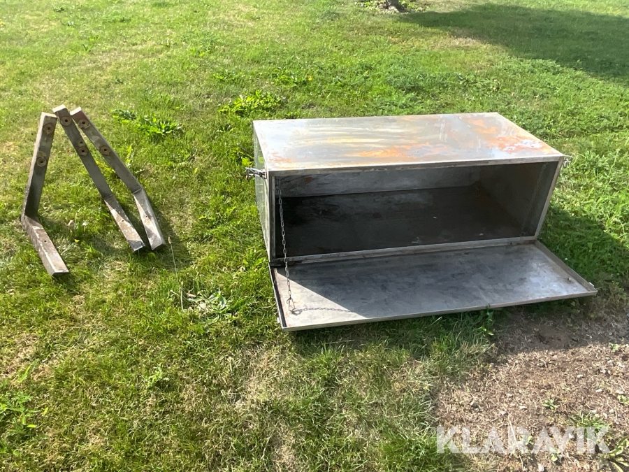 Rostfri låda till lastbil