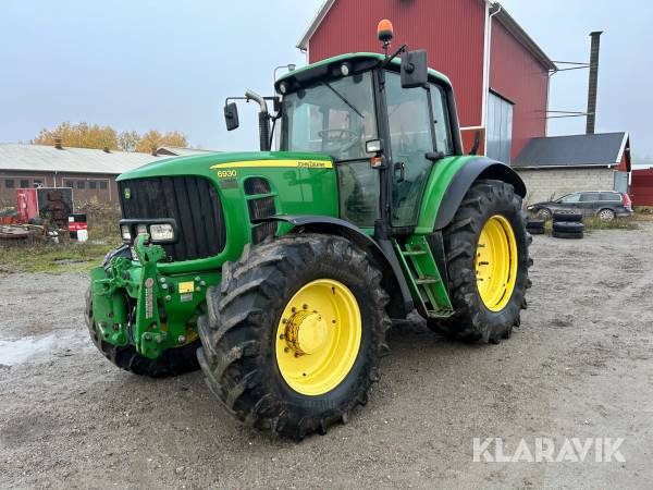 Traktor John Deere 6930