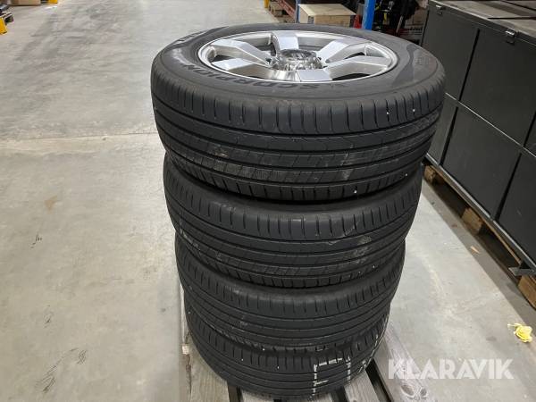 Sommardäck Pirelli 235/60 R18 4st