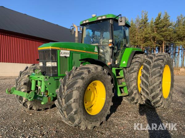 Traktor John Deere 7800 med GPS, frontlyft och dubbelmontage