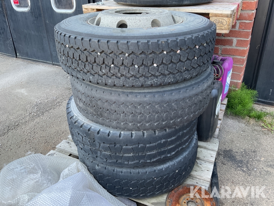 Hjul till lastbilssläp Bridgestone/Yokohama/Nokian 265/70R19.5 4st
