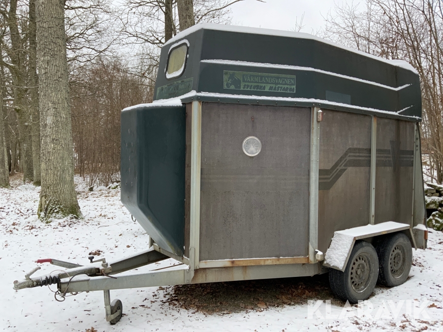 Hästtransport Värmlandsvagnen GL 2000 med sadelkammare
