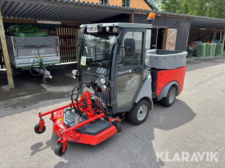 Redskapsbärare Hako Citymaster 600 med redskap
