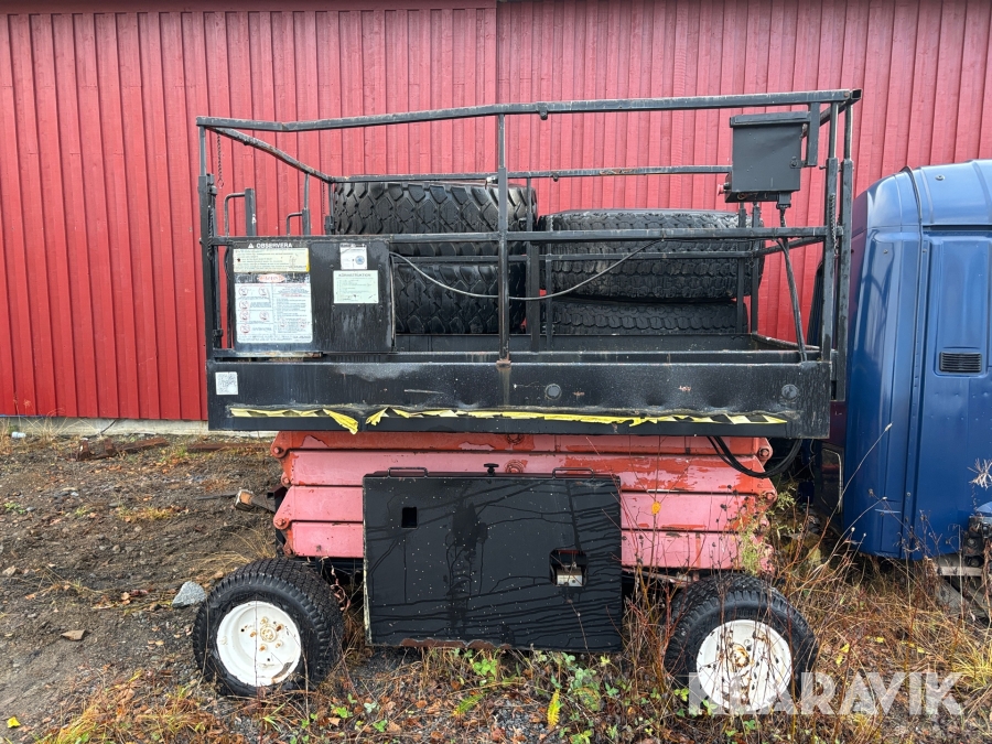 Terränggående saxlift Wild Cat 25-66