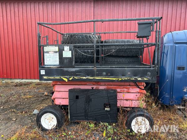 Terränggående saxlift Wild Cat 25-66