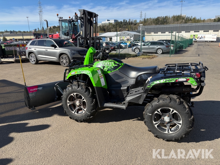 ATV Arctic Cat Mud Pro 1000 EFI med snöplog