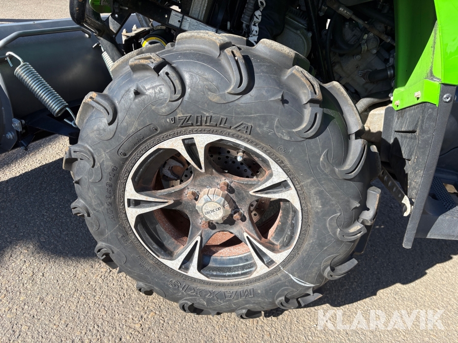 ATV Arctic Cat Mud Pro 1000 EFI med snöplog