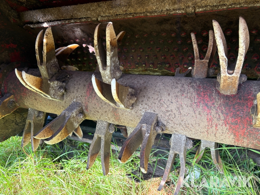 Slåtterkross Kverneland Taarup 3024