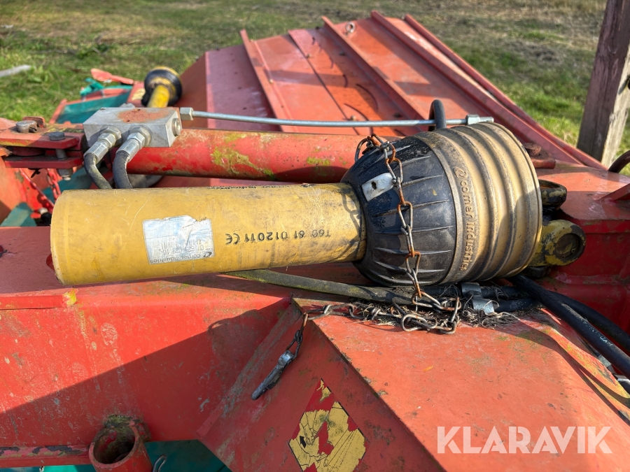 Slåtterkross Kverneland Taarup 3024