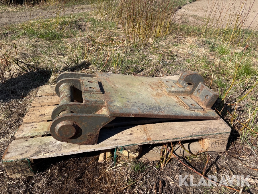 Skoptak/redskapsfäste B27/S2