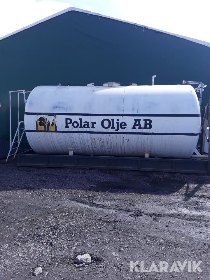 Dieseltank station med pump och nyckelverk  