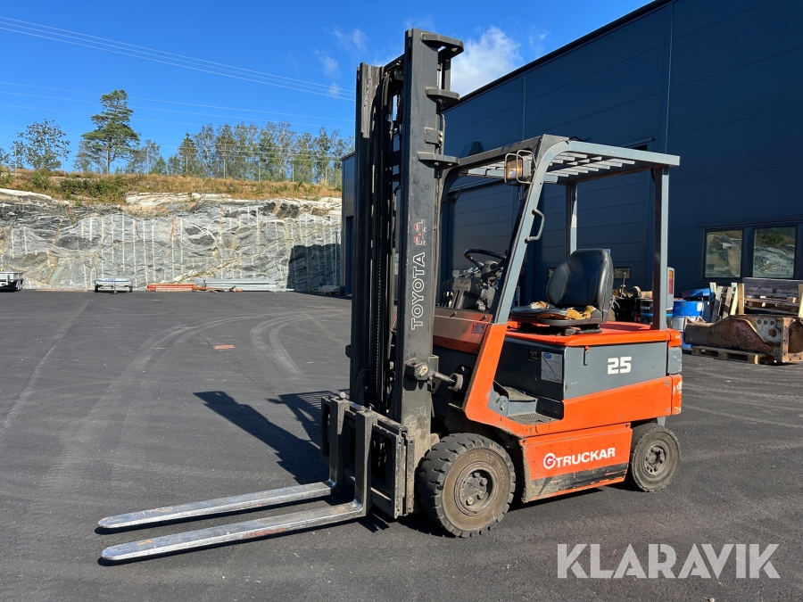 Motviktstruck Toyota 25