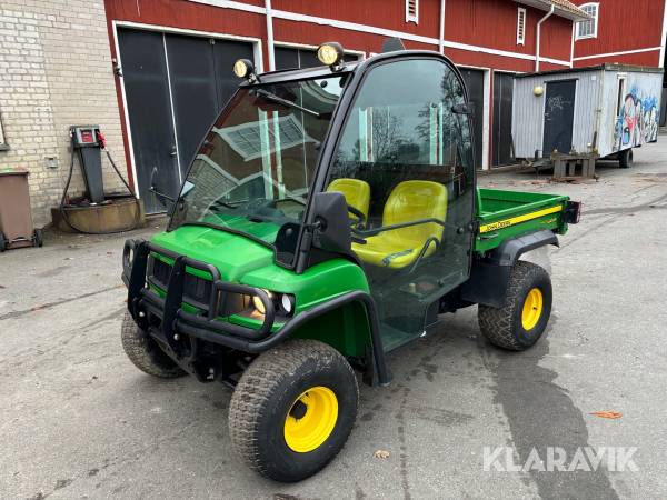 UTV John Deere Gator HPX 4x4 Diesel med täckt hytt och värmepaket