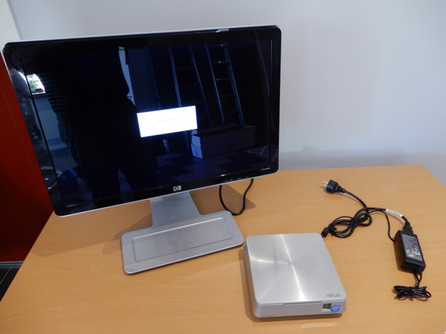 Mediadator med skärm