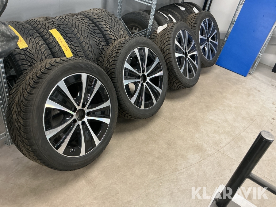 Friktionsdäck Nokian Hakkapeliitta 245/45 R18 2st 275/40R18 2st