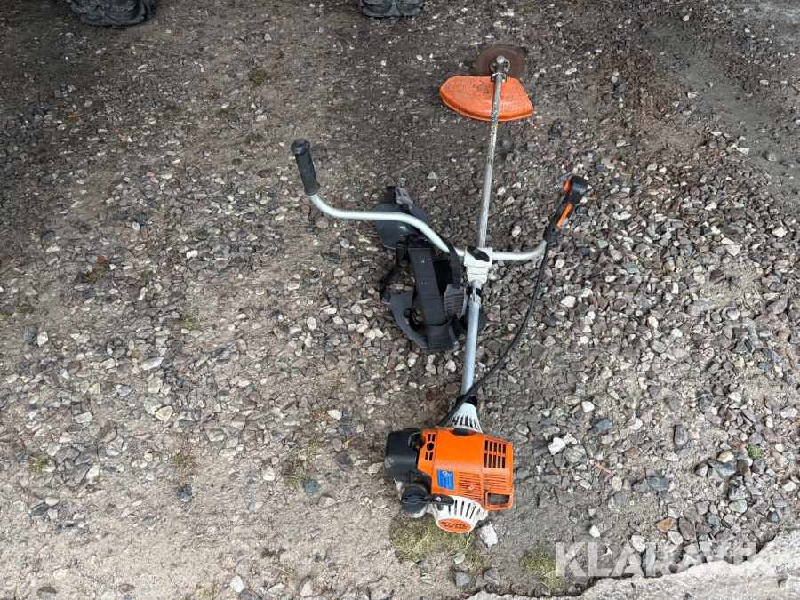 Röjsåg Stihl FS 130 med sele