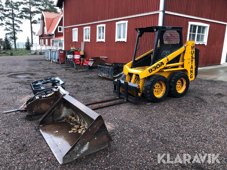 Kompaktlastare Mustang 930A med redskap 