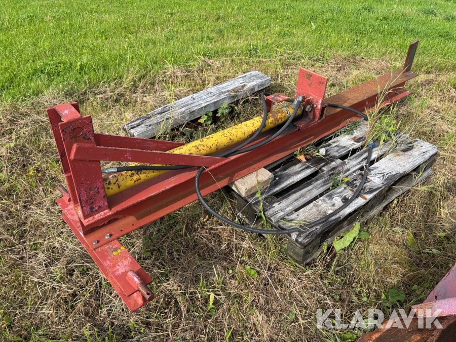 Vedklyv traktordriven